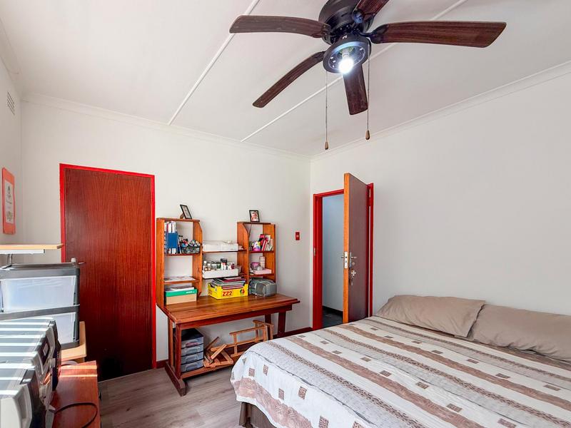 6 Bedroom Property for Sale in Denneoord Western Cape